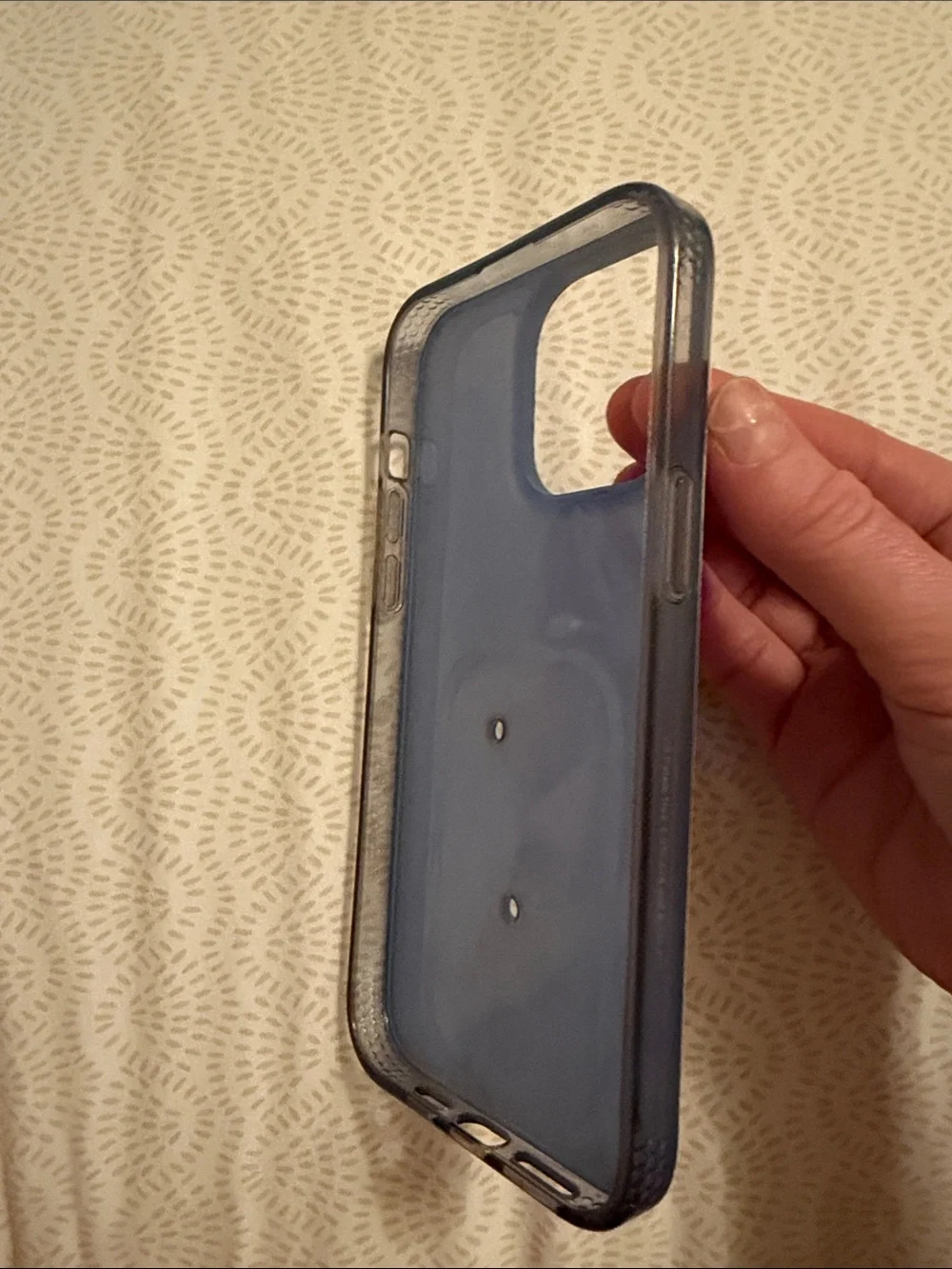 iPhone 14 Pro Max loopy - no loop on it. Can easily buy another one